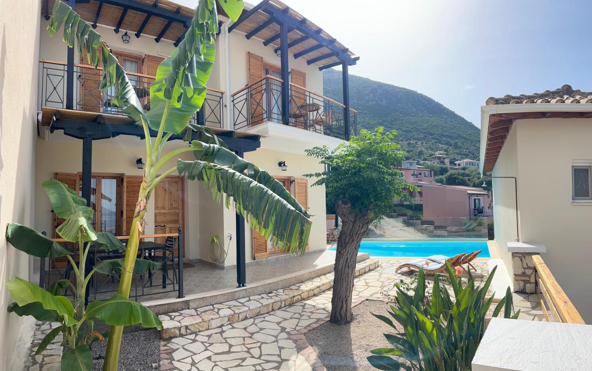 Saint George Villa Nikiana